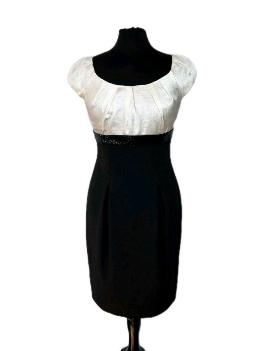 Carmen Marc Valvo Size 4 Ivory & Black Knee Length Sequin Sheath Dress